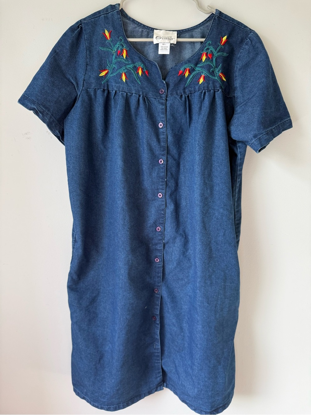 VTG Cozee Corner Denim Floral Embroidered Dress Button Down Cotton Blue Size L